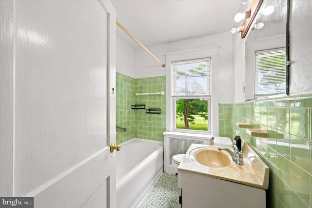 622 COUNTRY CLUB LN, Havertown, PA 19083