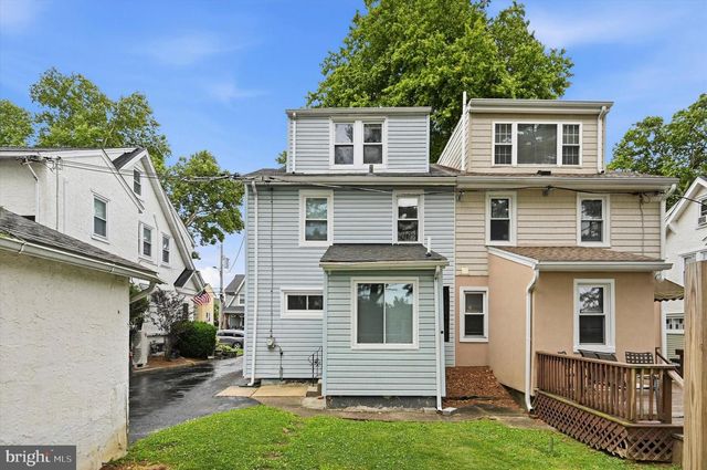 622 COUNTRY CLUB LN, Havertown, PA 19083