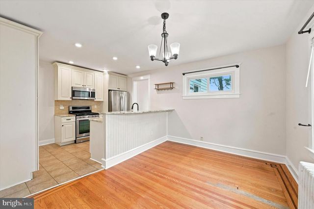 622 COUNTRY CLUB LN, Havertown, PA 19083