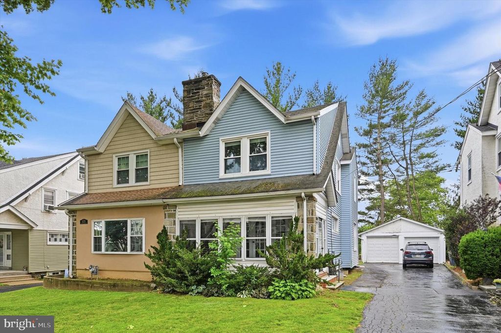 622 COUNTRY CLUB LN, Havertown, PA 19083