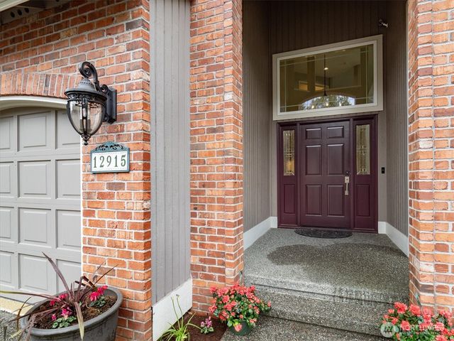 12915 50th Place W, Mukilteo, WA 98275