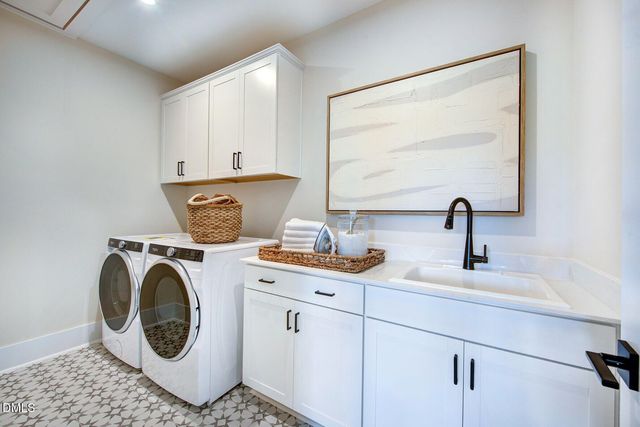 2022 Kelsey Court, Hillsborough, NC 27278