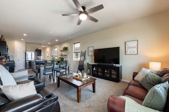 772 Amatista Loop, Rio Rancho, NM 87124