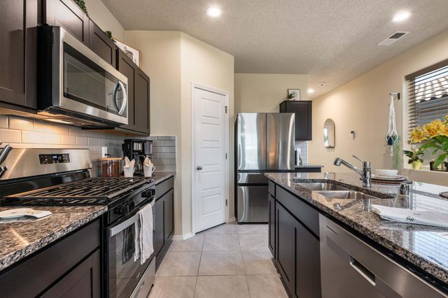 772 Amatista Loop, Rio Rancho, NM 87124