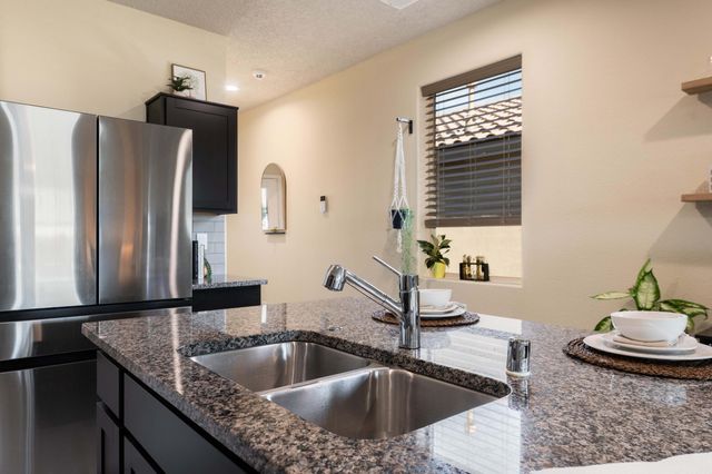 772 Amatista Loop, Rio Rancho, NM 87124