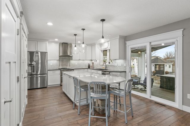 15899 Boston Parkway, Clive, IA 50325