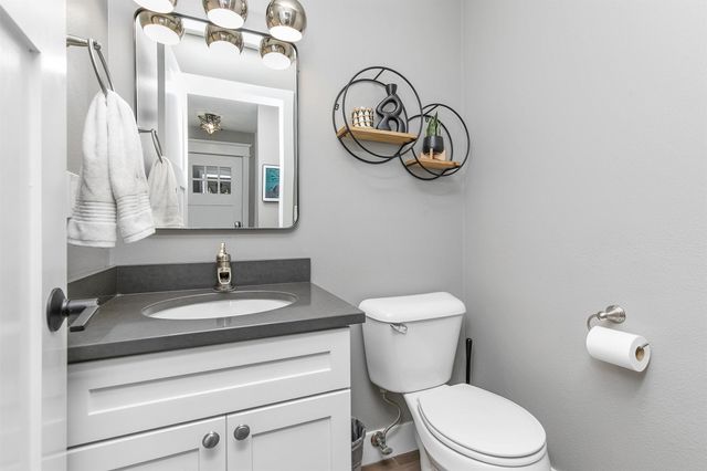 15899 Boston Parkway, Clive, IA 50325