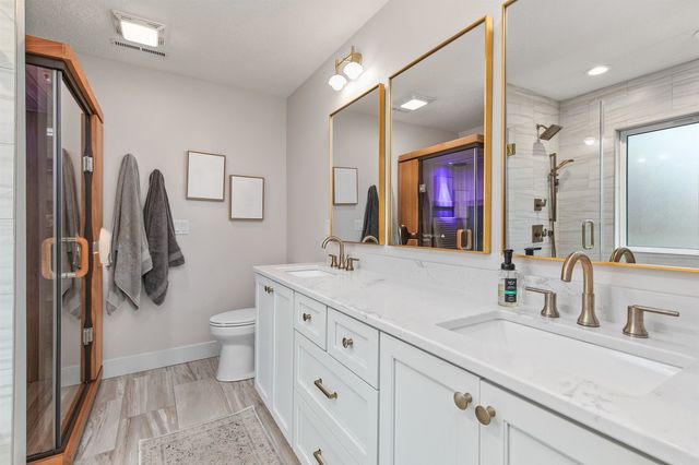 15899 Boston Parkway, Clive, IA 50325