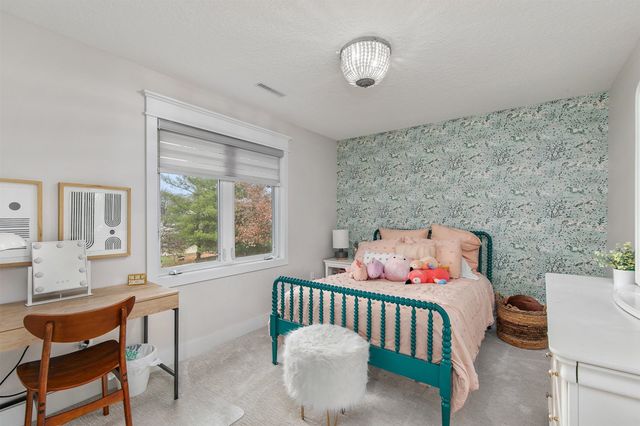 15899 Boston Parkway, Clive, IA 50325