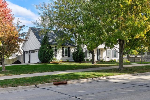 15899 Boston Parkway, Clive, IA 50325