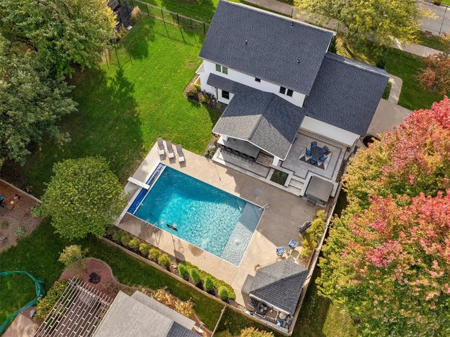 15899 Boston Parkway, Clive, IA 50325