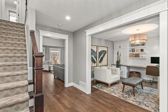 15899 Boston Parkway, Clive, IA 50325