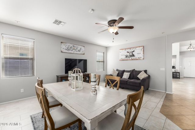 586 E BAKER Drive, San Tan Valley, AZ 85140