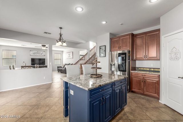 586 E BAKER Drive, San Tan Valley, AZ 85140