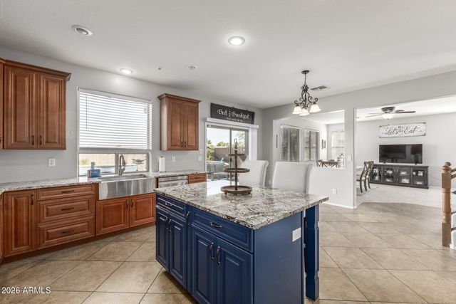 586 E BAKER Drive, San Tan Valley, AZ 85140