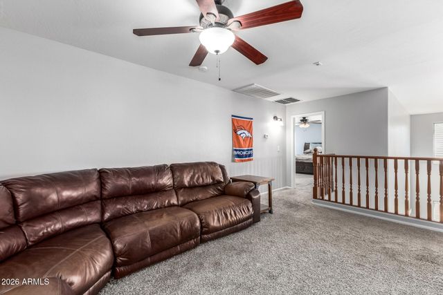 586 E BAKER Drive, San Tan Valley, AZ 85140