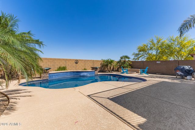 586 E BAKER Drive, San Tan Valley, AZ 85140