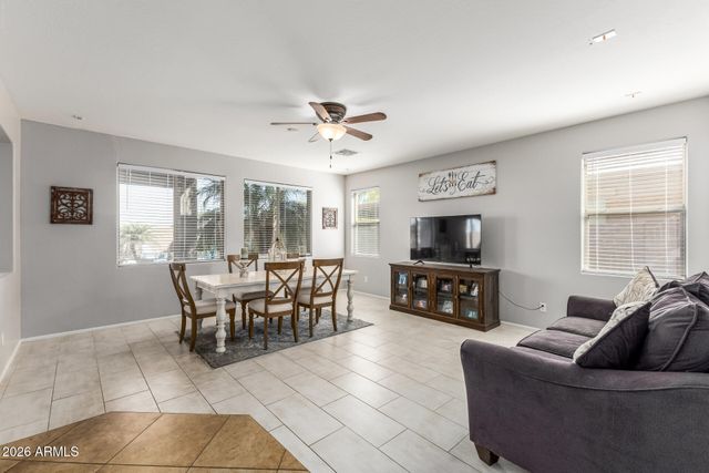 586 E BAKER Drive, San Tan Valley, AZ 85140