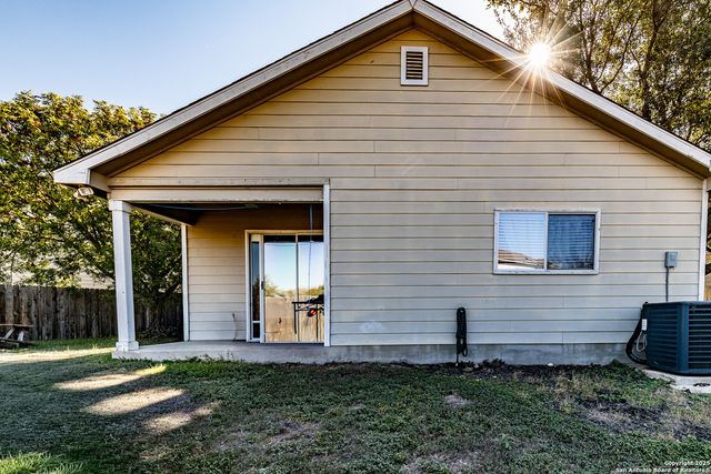 8331 Deer Creek Run, San Antonio, TX 78254