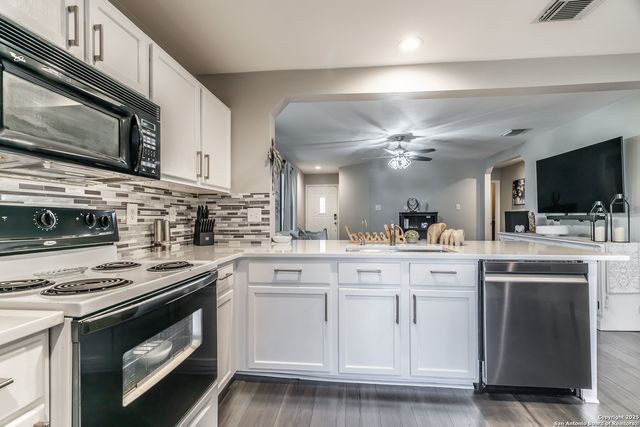 8331 Deer Creek Run, San Antonio, TX 78254