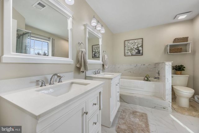 8504 SILVERDALE RD, Lorton, VA 22079