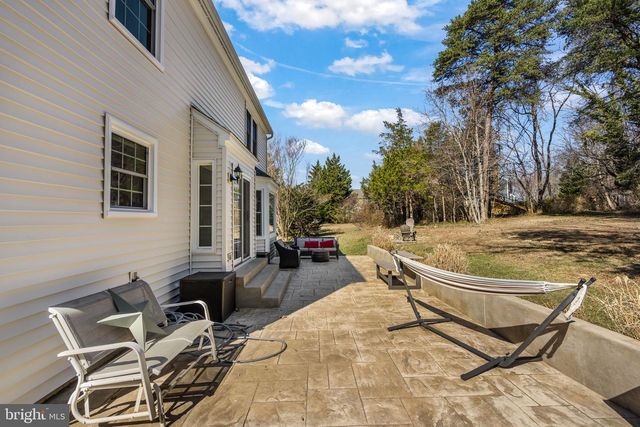 8504 SILVERDALE RD, Lorton, VA 22079