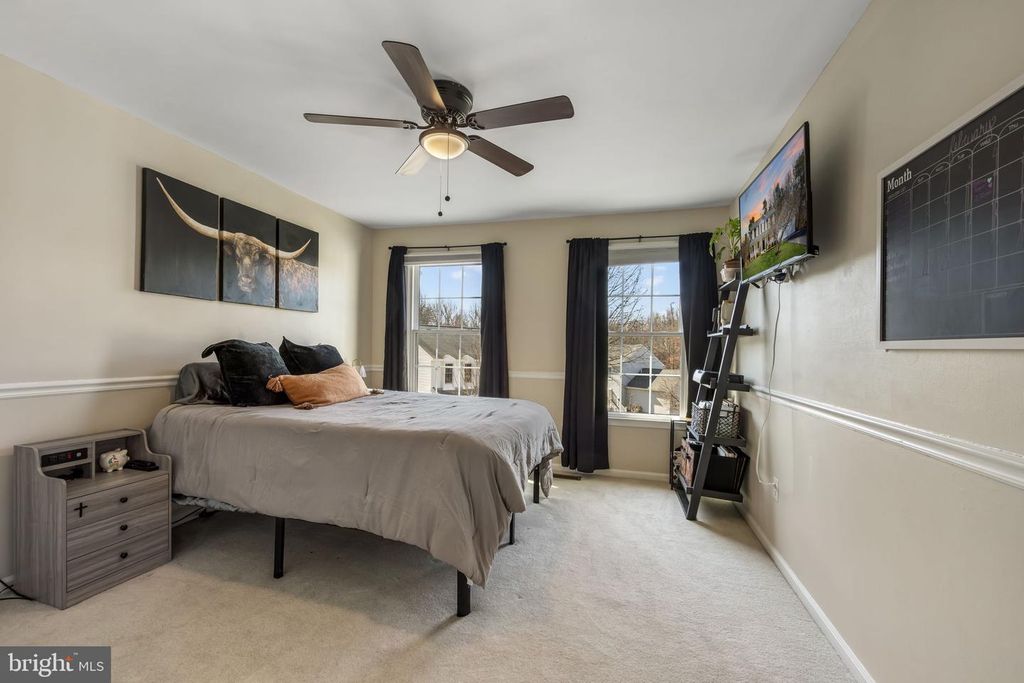 Image 29 of property listing at 8504 SILVERDALE RD, Lorton, VA 22079