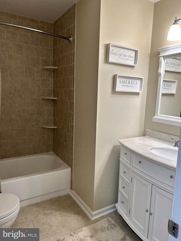 Image 31 of property listing at 8504 SILVERDALE RD, Lorton, VA 22079