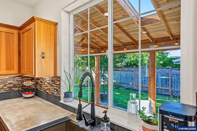 3183 NE Heather Ct, Albany, OR 97321