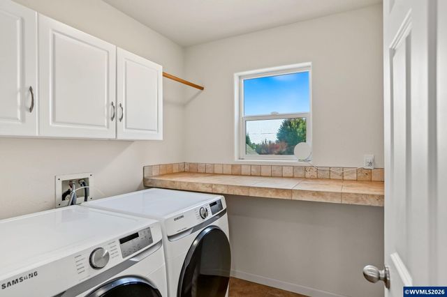 3183 NE Heather Ct, Albany, OR 97321