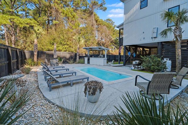 236 Brown Pelican Loop, Pawleys Island, SC 29585