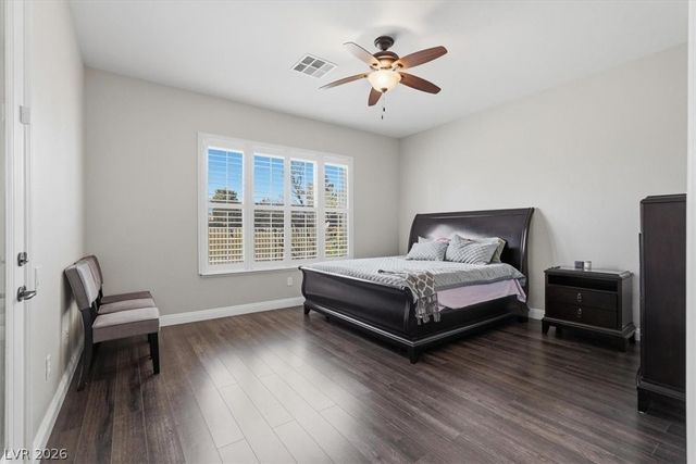 7267 Bugler Swan Way, North Las Vegas, NV 89084