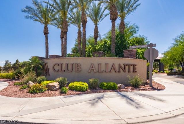 7267 Bugler Swan Way, North Las Vegas, NV 89084