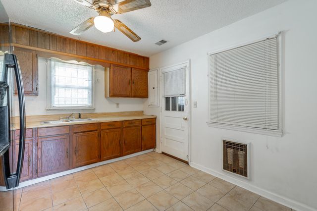2115 Delano Drive, Chattanooga, TN 37406