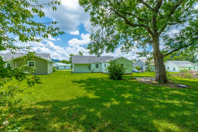 2115 Delano Drive, Chattanooga, TN 37406