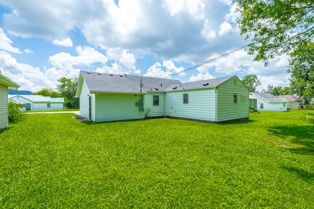 2115 Delano Drive, Chattanooga, TN 37406