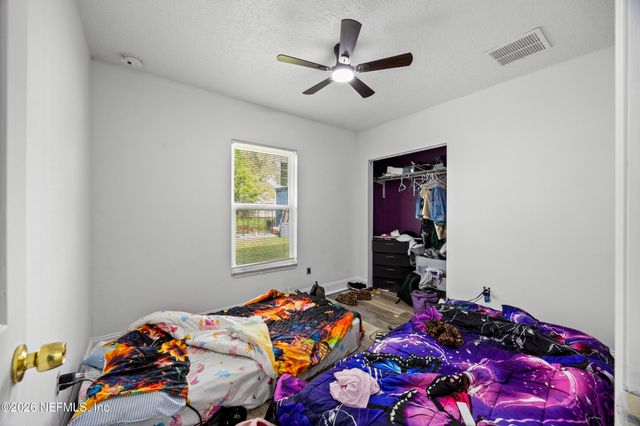 363 ROBERTS Street N, Green Cove Springs, FL 32043