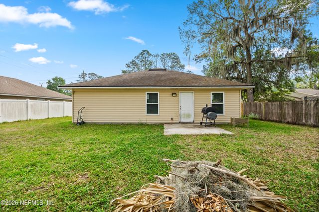363 ROBERTS Street N, Green Cove Springs, FL 32043