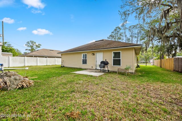 363 ROBERTS Street N, Green Cove Springs, FL 32043