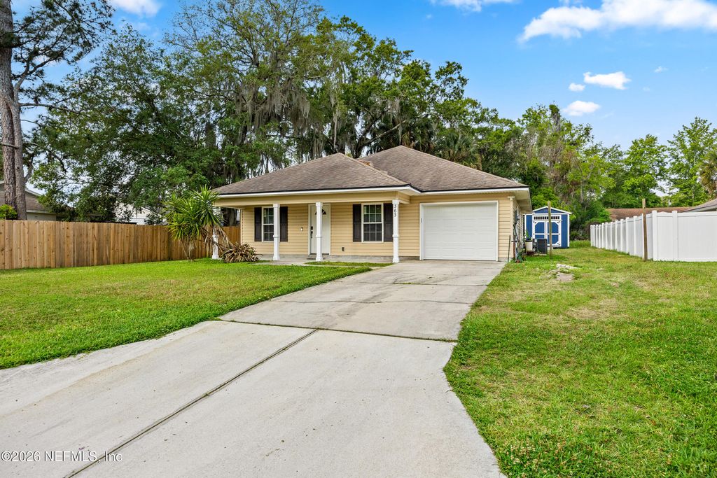 363 ROBERTS Street N, Green Cove Springs, FL 32043