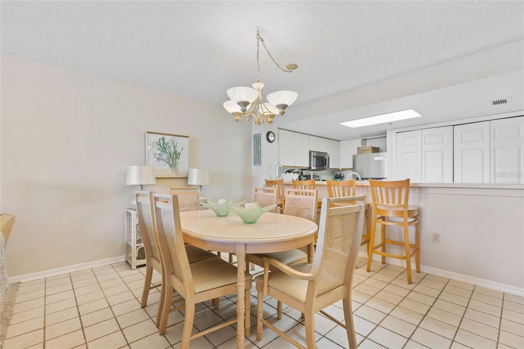 Image 15 of property listing at 6727 TURTLEMOUND ROAD 318, New Smyrna Beach, FL 32169