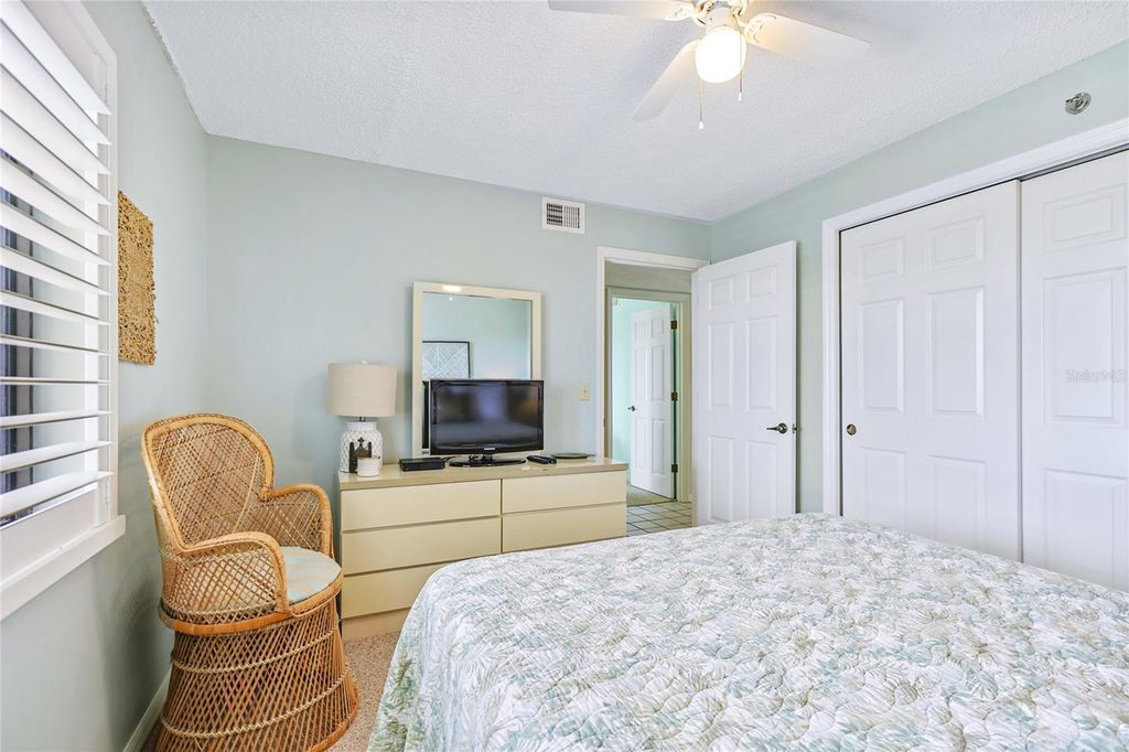 Image 7 of property listing at 6727 TURTLEMOUND ROAD 318, New Smyrna Beach, FL 32169