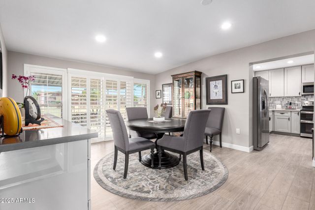 10316 W SALEM Drive, Sun City, AZ 85351