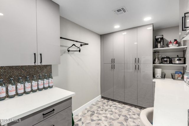 10316 W SALEM Drive, Sun City, AZ 85351