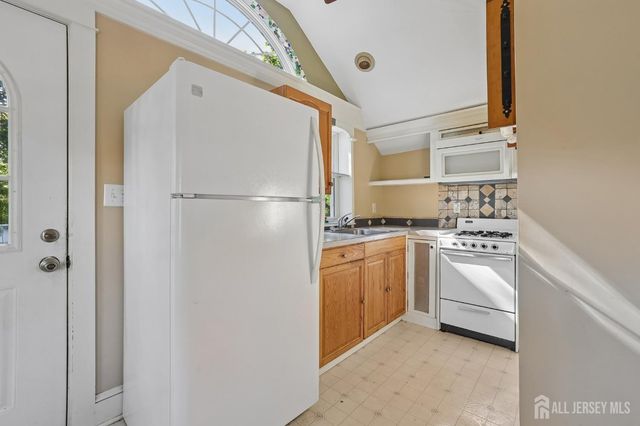 406 Glenmary Avenue, Middletown, NJ 07737