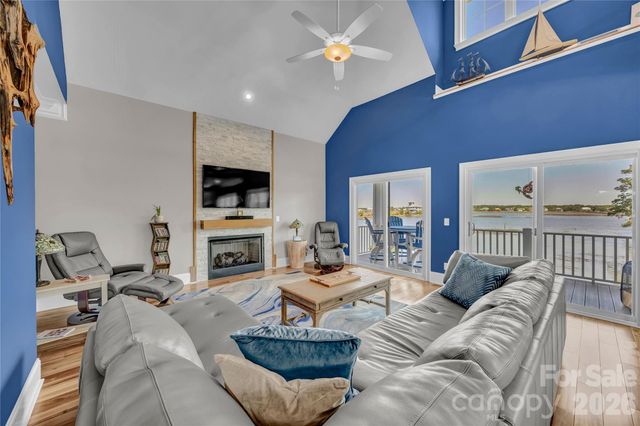 6308 E Yacht Drive, Oak Island, NC 28465