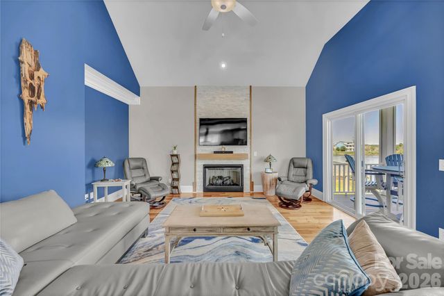 6308 E Yacht Drive, Oak Island, NC 28465