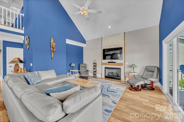 6308 E Yacht Drive, Oak Island, NC 28465