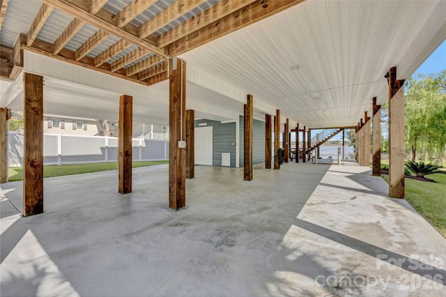 6308 E Yacht Drive, Oak Island, NC 28465