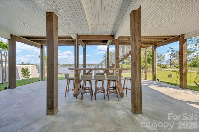 6308 E Yacht Drive, Oak Island, NC 28465